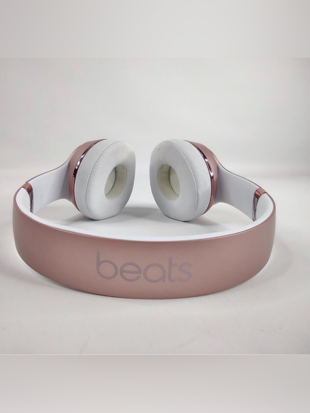 Beats Solo3 Wireless On-Ear Headphones–Rose Gold w/Carrying Case (Tested) - Picture 8 of 12